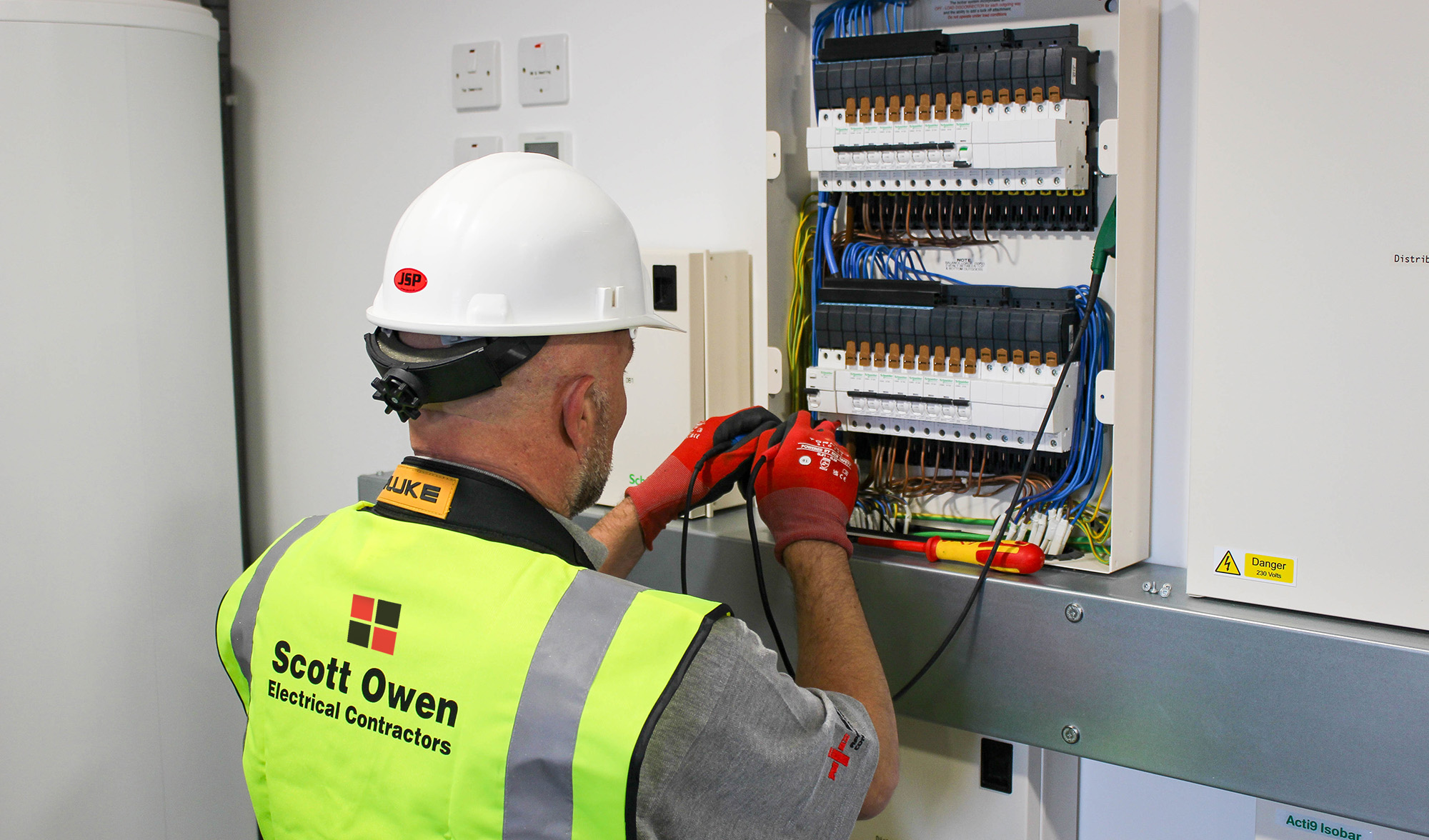 Expert Electrical Services In Croydon
